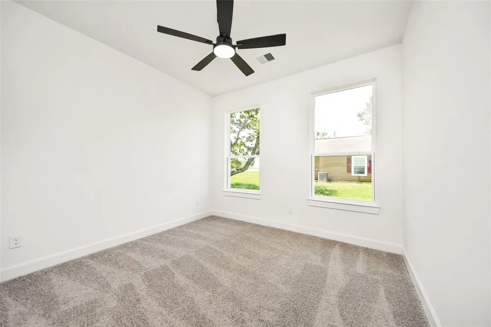 925 1st Street Hempstead, TX 77445