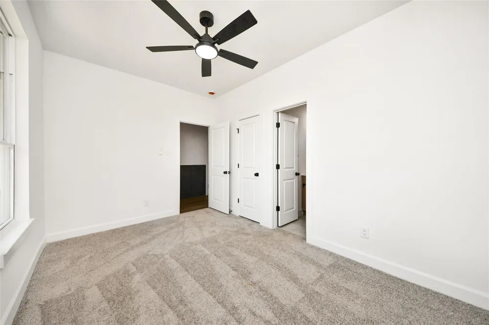 925 1st Street Hempstead, TX 77445