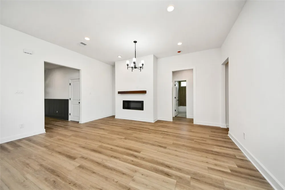 925 1st Street Hempstead, TX 77445