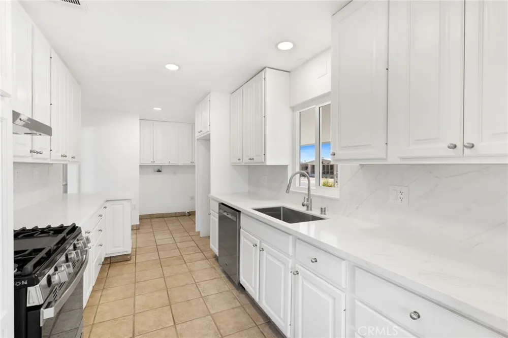 38192 Rock Circle Palm Desert, CA 92260