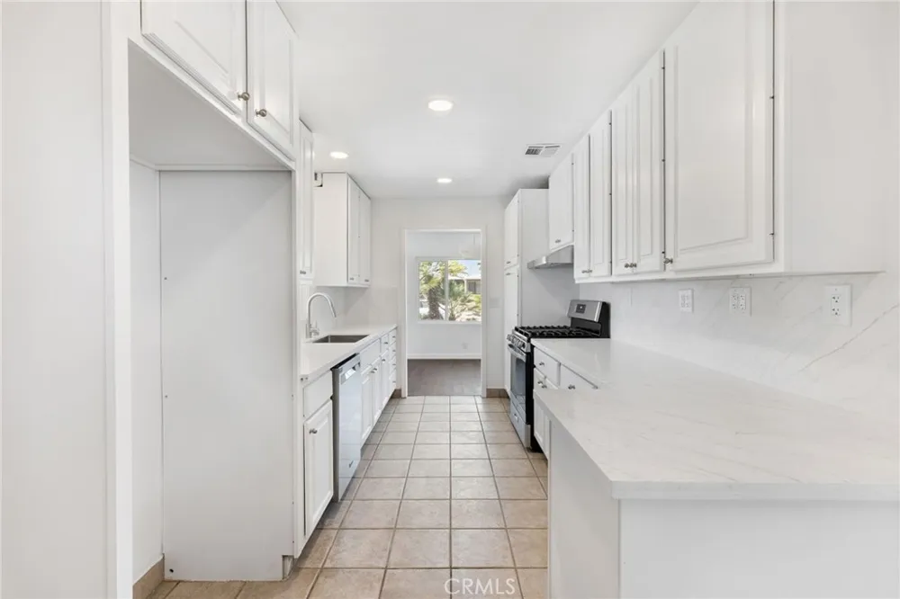 38192 Rock Circle Palm Desert, CA 92260