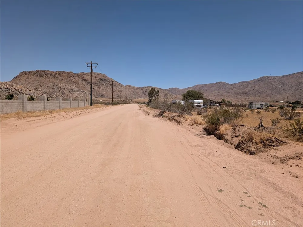 Manzana parcel #0435-022-15 Drive Apple Valley, CA 92308