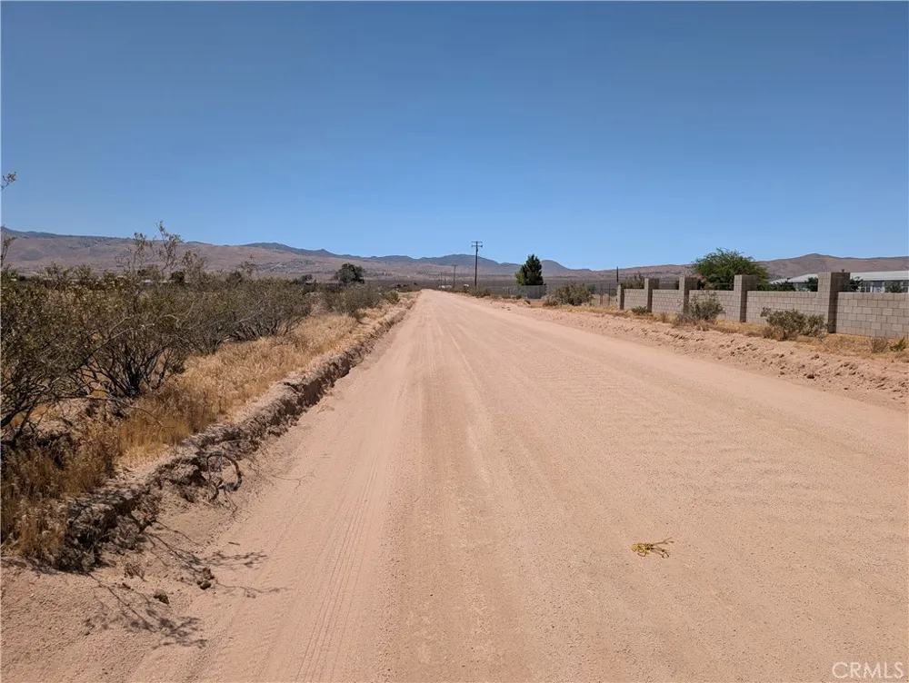 Manzana parcel #0435-022-15 Drive Apple Valley, CA 92308