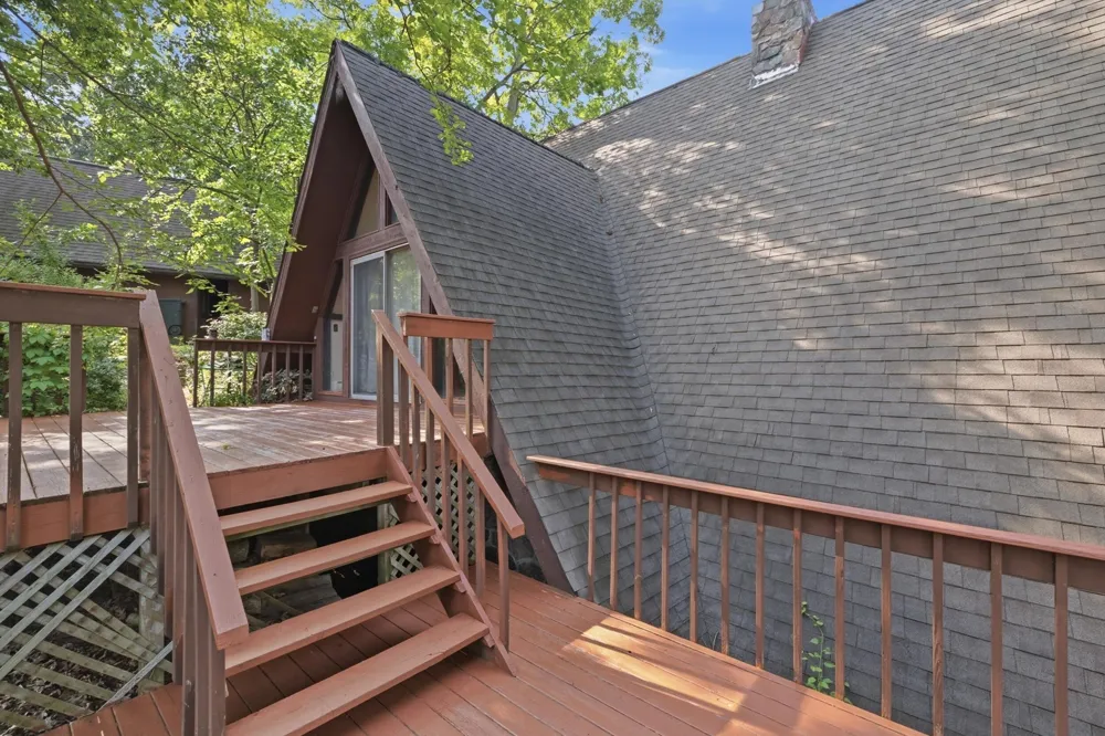 11881 Westshore Drive Pinckney, MI 48169