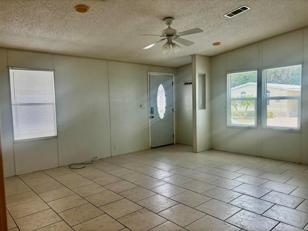 1586 SW 35th Circle Okeechobee, FL 34974