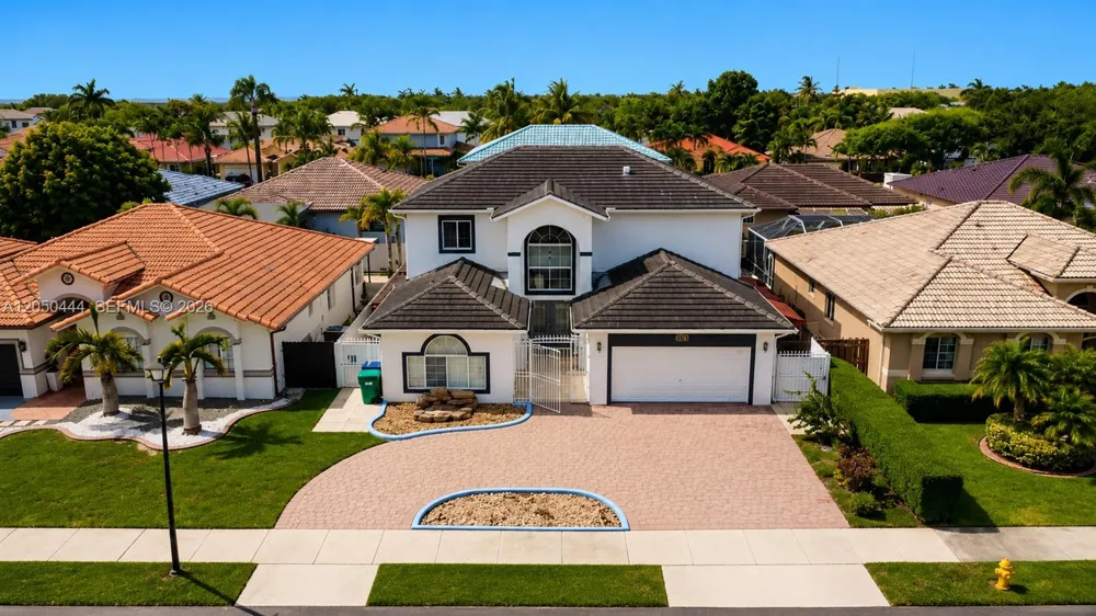 16075 SW 149th Ter Miami, FL 33196