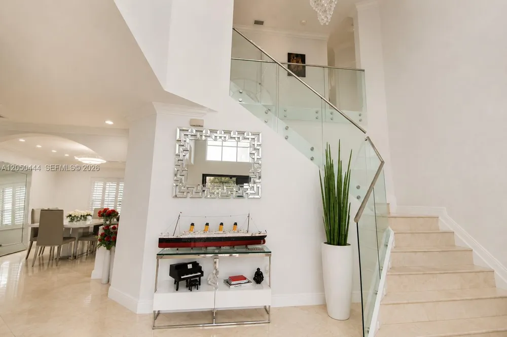 16075 SW 149th Ter Miami, FL 33196