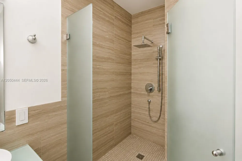 16075 SW 149th Ter Miami, FL 33196