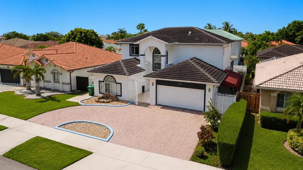 16075 SW 149th Ter Miami, FL 33196