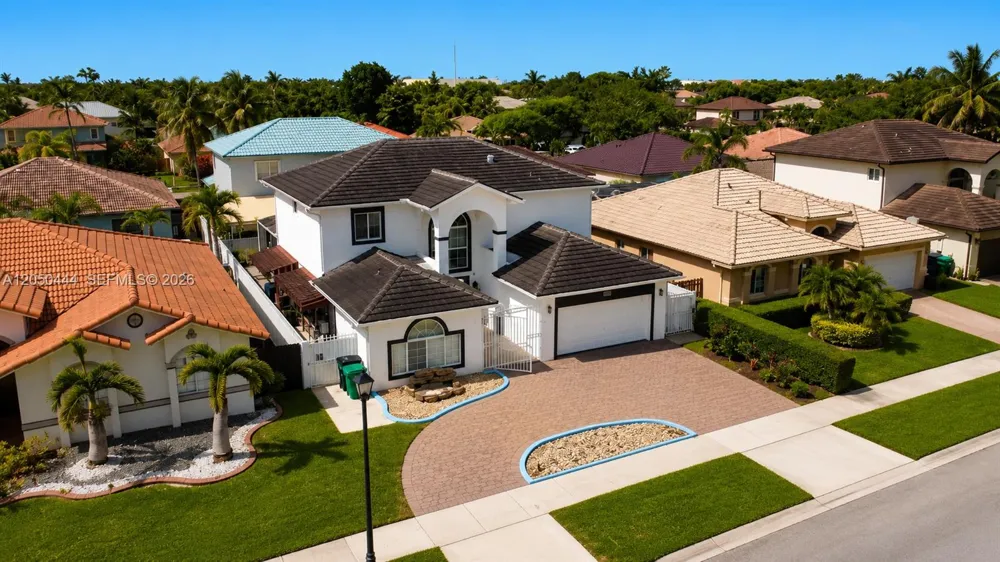 16075 SW 149th Ter Miami, FL 33196