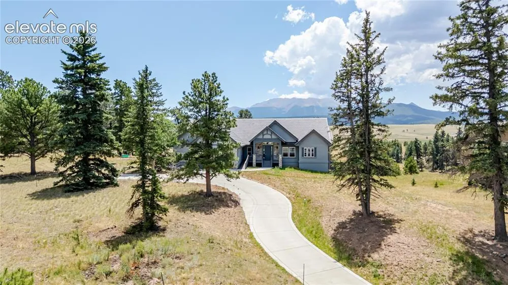 407 Silvermoon Heights Divide, CO 80814