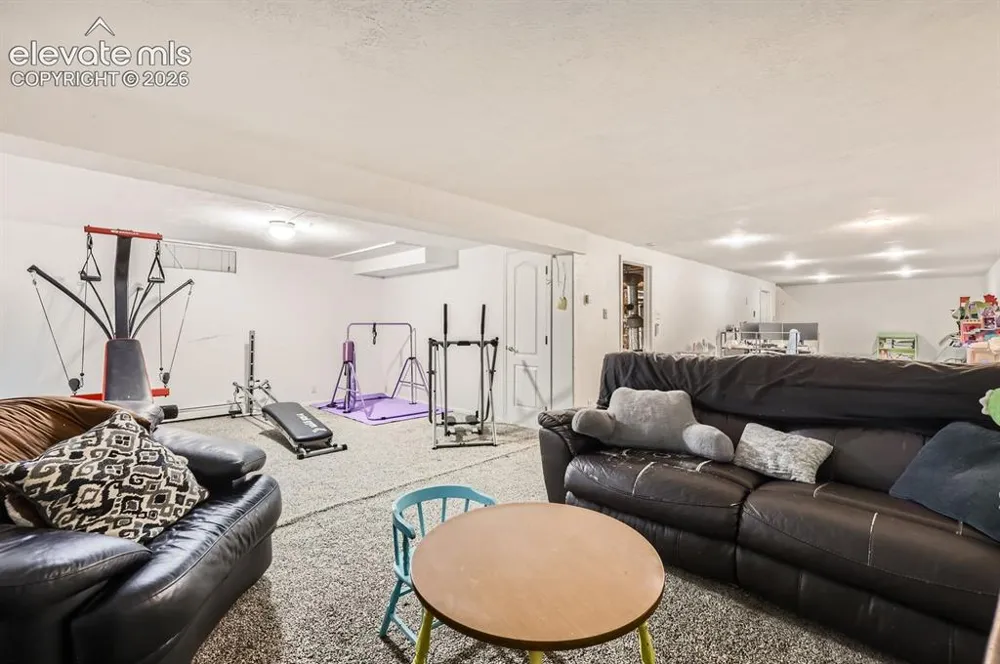43 Fordham Circle Pueblo, CO 81005