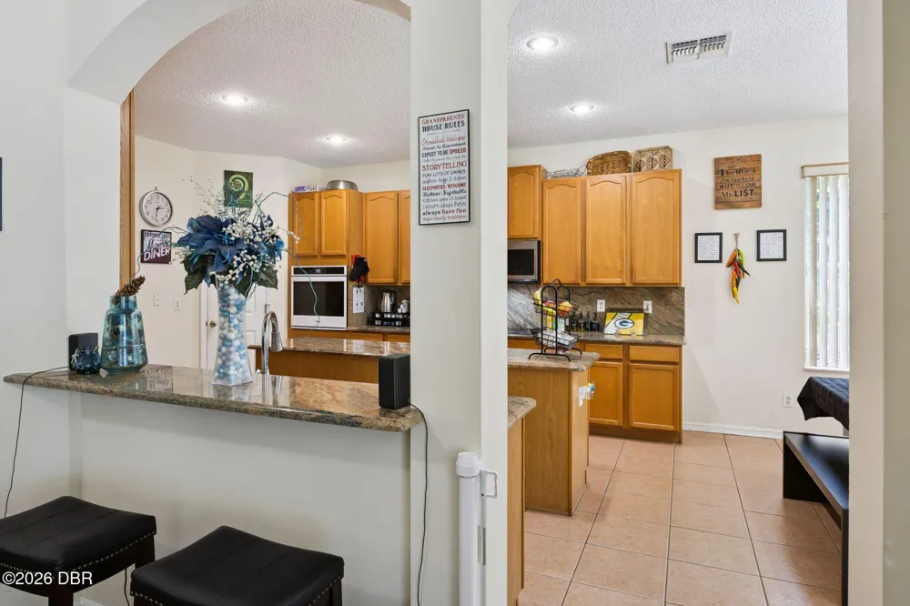 1603 Johns Cove Lane Oakland, FL 34787