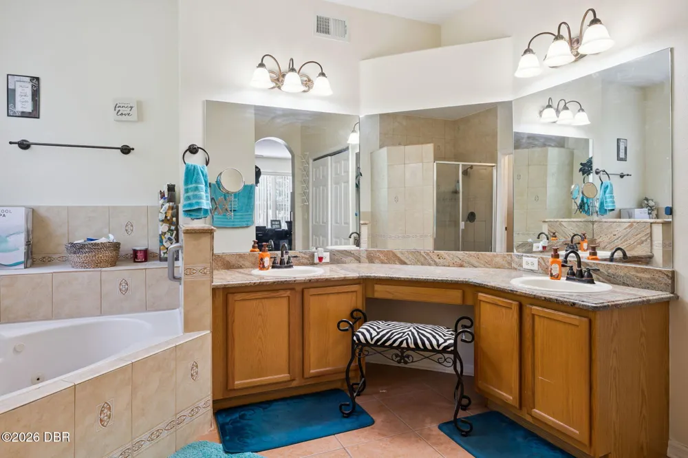 1603 Johns Cove Lane Oakland, FL 34787