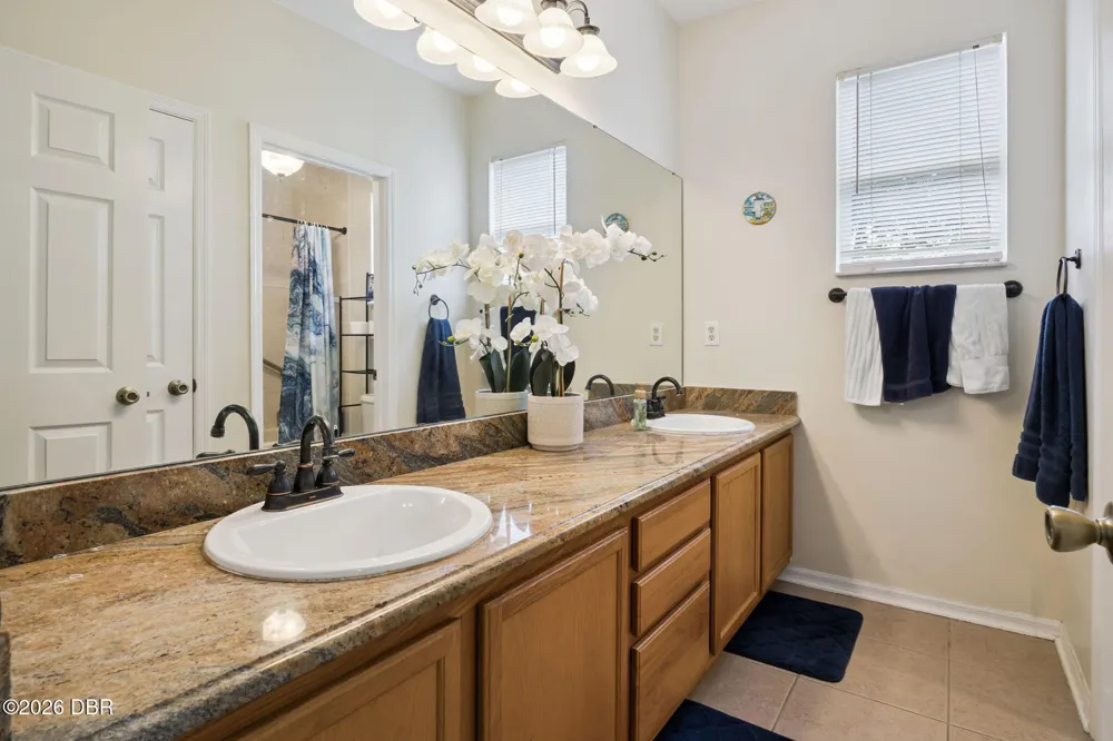 1603 Johns Cove Lane Oakland, FL 34787