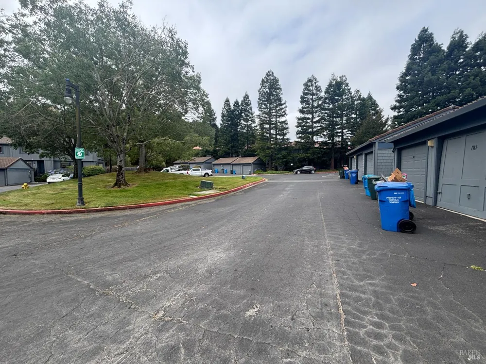 189 Escallonia Drive Novato, CA 94945