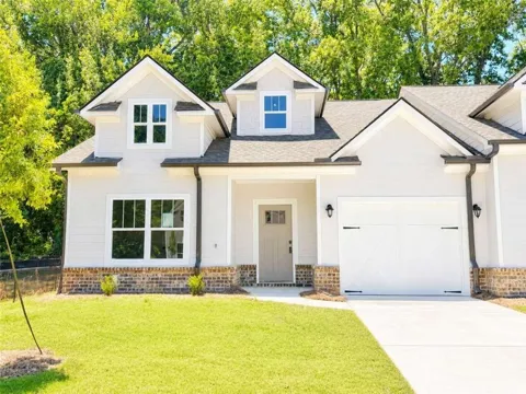 74 Village Court