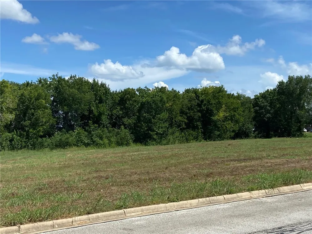 1675 E Highway 290 Brenham, TX 77833