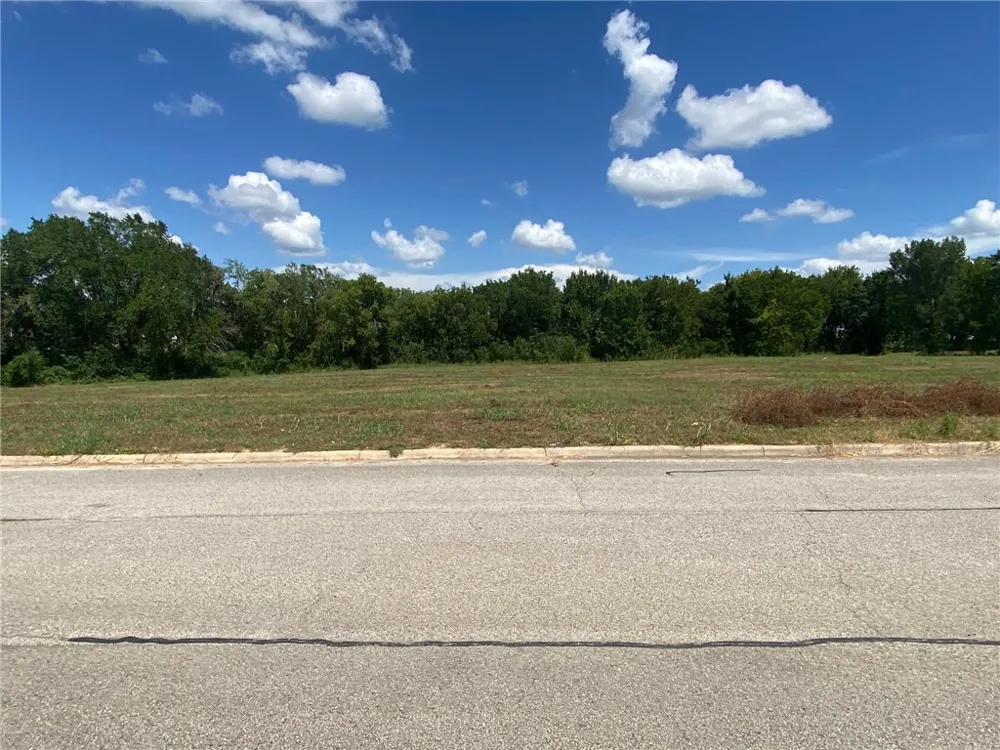 1675 E Highway 290 Brenham, TX 77833