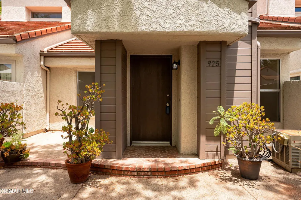 925 Via Colinas Westlake Village, CA 91362