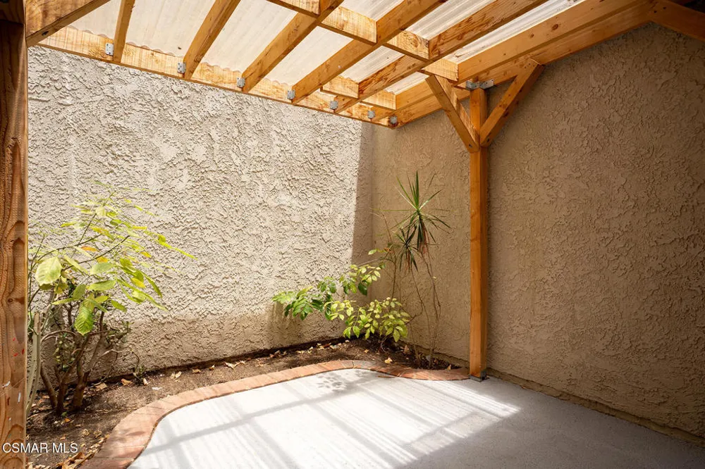 925 Via Colinas Westlake Village, CA 91362