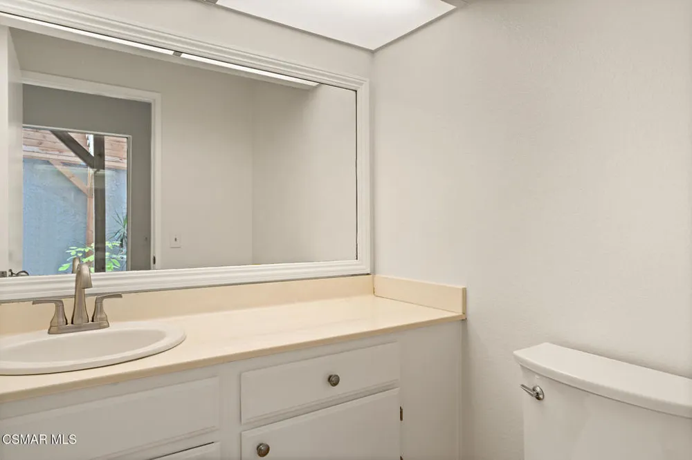 925 Via Colinas Westlake Village, CA 91362