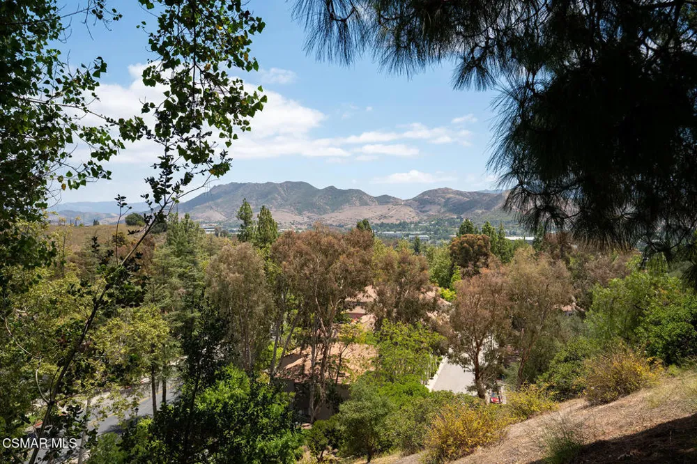 925 Via Colinas Westlake Village, CA 91362