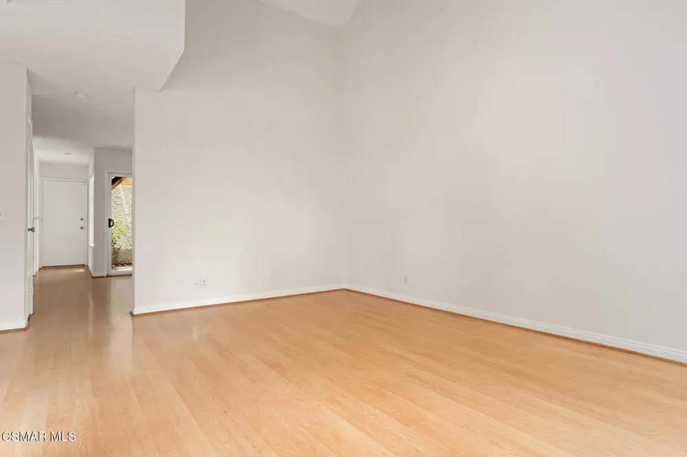925 Via Colinas Westlake Village, CA 91362