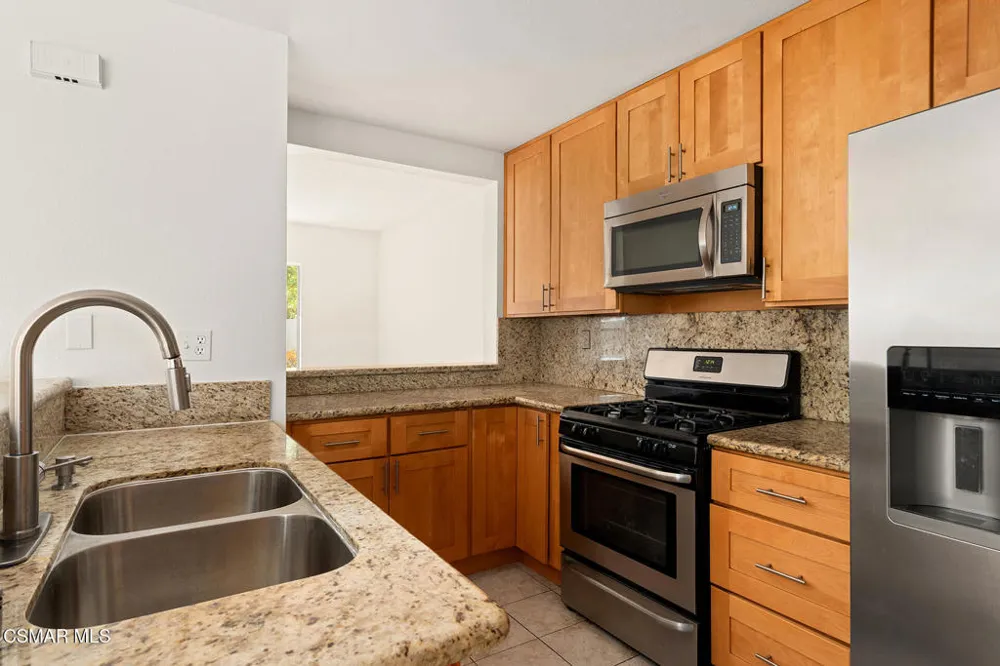 925 Via Colinas Westlake Village, CA 91362