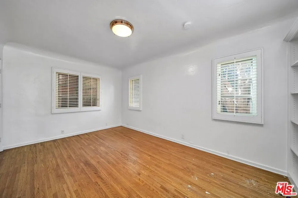333 S Roxbury Drive Beverly Hills, CA 90212