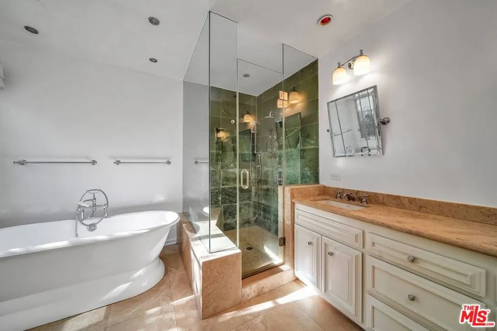 333 S Roxbury Drive Beverly Hills, CA 90212