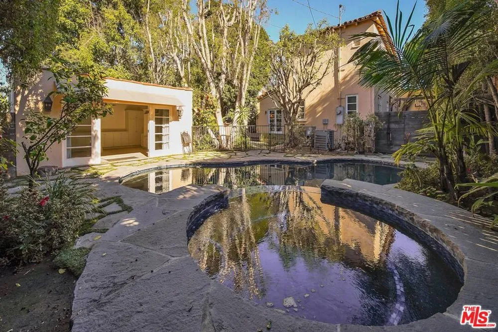 333 S Roxbury Drive Beverly Hills, CA 90212