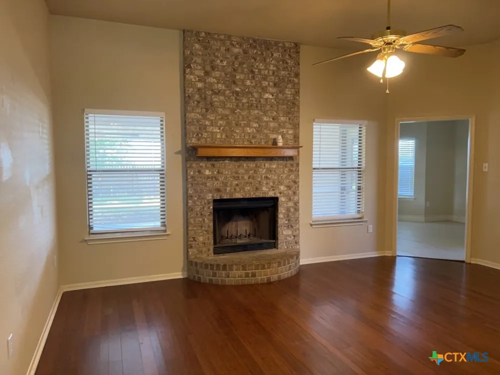 3906 Lone Oak Drive Killeen, TX 76542