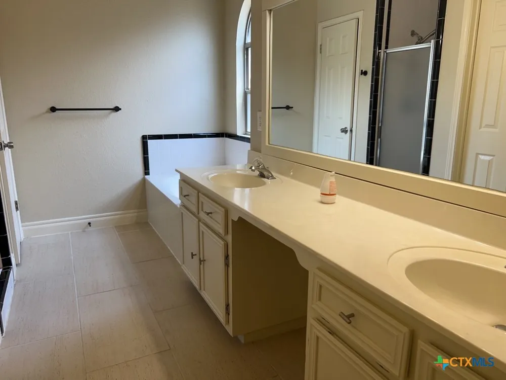 3906 Lone Oak Drive Killeen, TX 76542