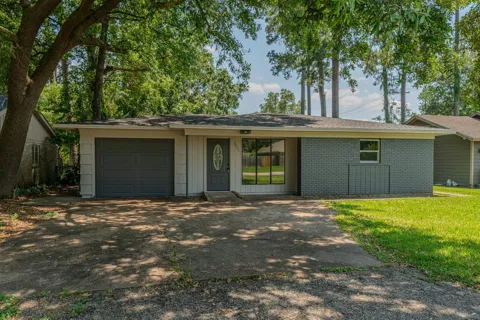 3825 Buckingham Row