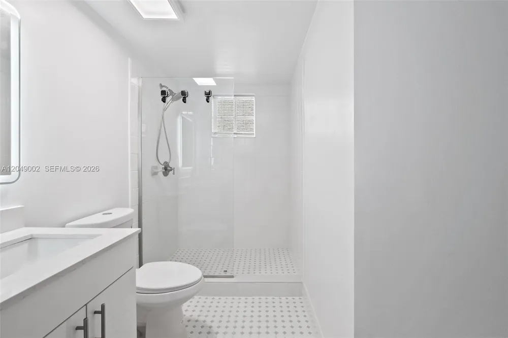 17145 Bay Rd #4303 Sunny Isles Beach, FL 33160