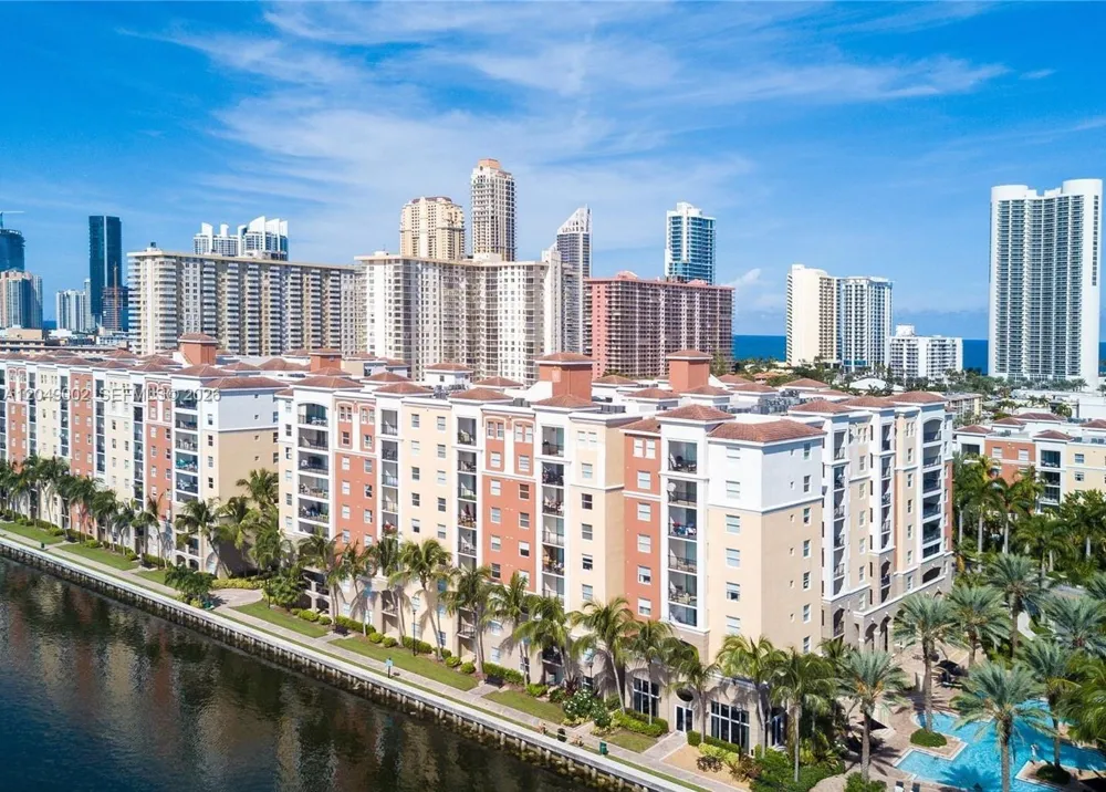 17145 Bay Rd #4303 Sunny Isles Beach, FL 33160