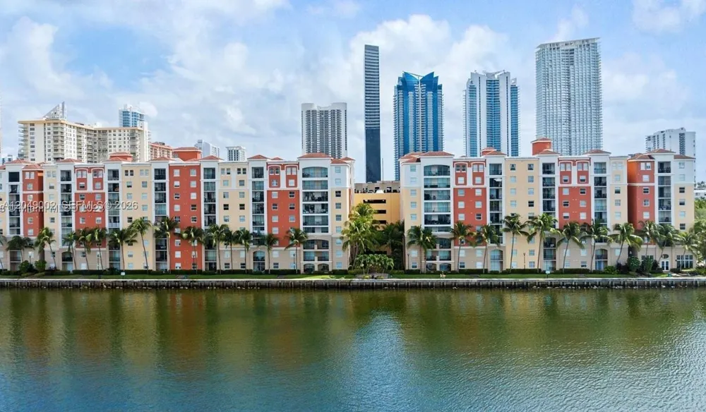 17145 Bay Rd #4303 Sunny Isles Beach, FL 33160