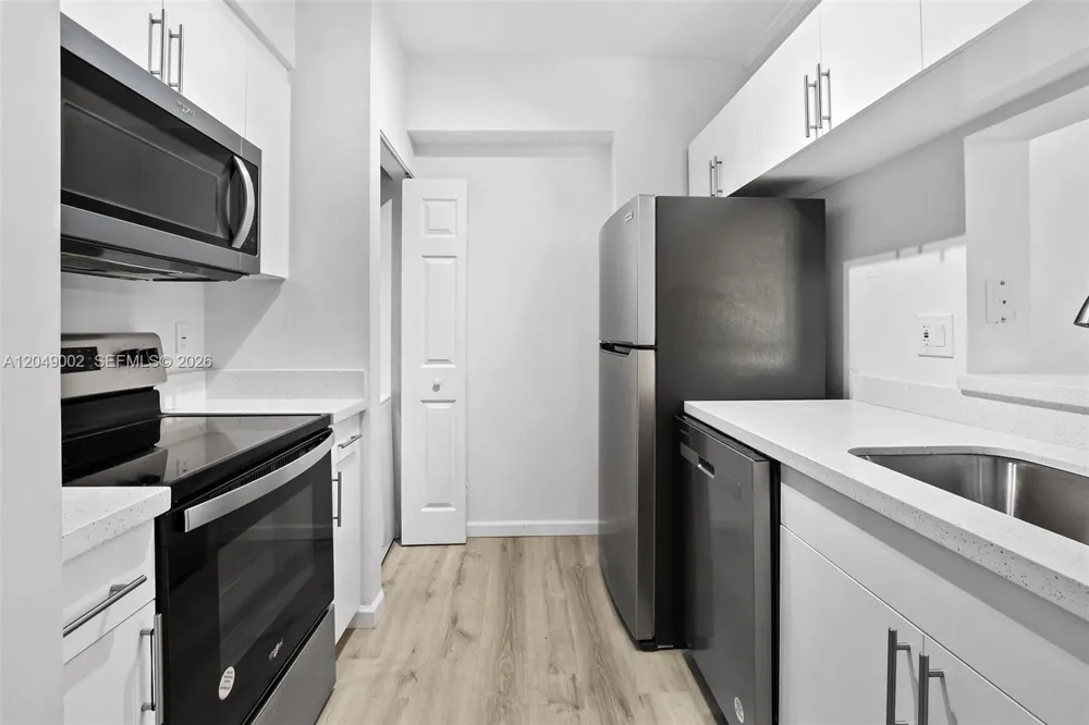 17145 Bay Rd #4303 Sunny Isles Beach, FL 33160