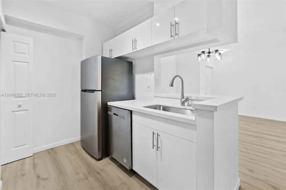 17145 Bay Rd #4303 Sunny Isles Beach, FL 33160