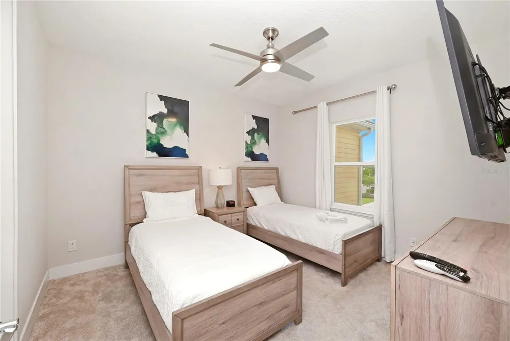 7857 SPECTRUM DRIVE Reunion, FL 34747