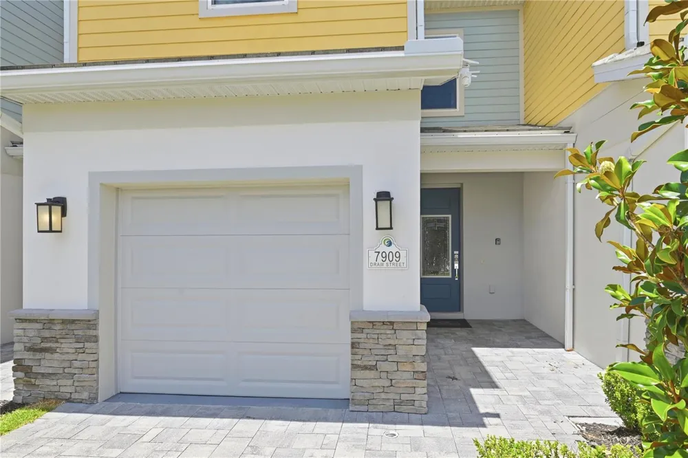 7857 SPECTRUM DRIVE Reunion, FL 34747