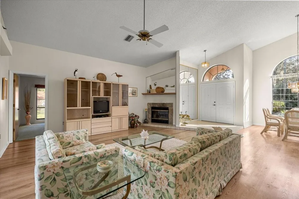 631 E LIBERTY STREET Hernando, FL 34442