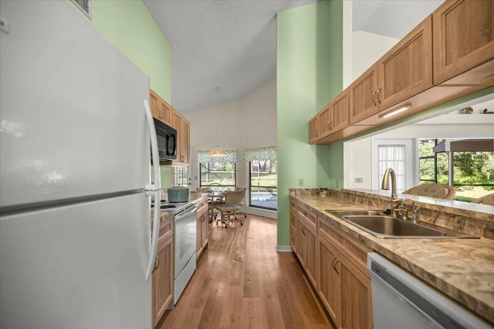 631 E LIBERTY STREET Hernando, FL 34442