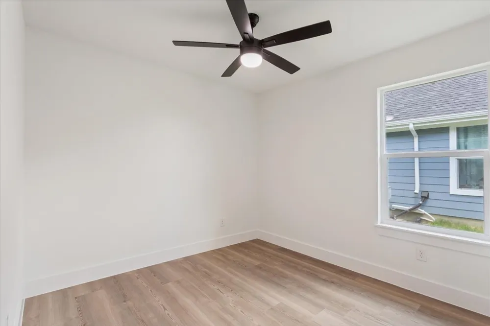 212 W Madison Street Hillsboro, TX 76645