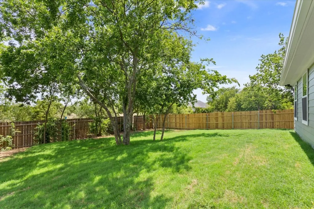 212 W Madison Street Hillsboro, TX 76645