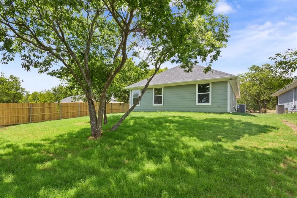 212 W Madison Street Hillsboro, TX 76645