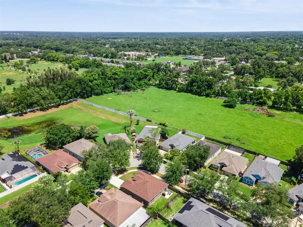 725 STAR POINTE DRIVE Seffner, FL 33584
