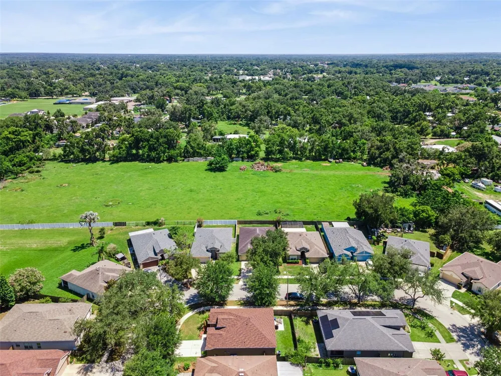 725 STAR POINTE DRIVE Seffner, FL 33584