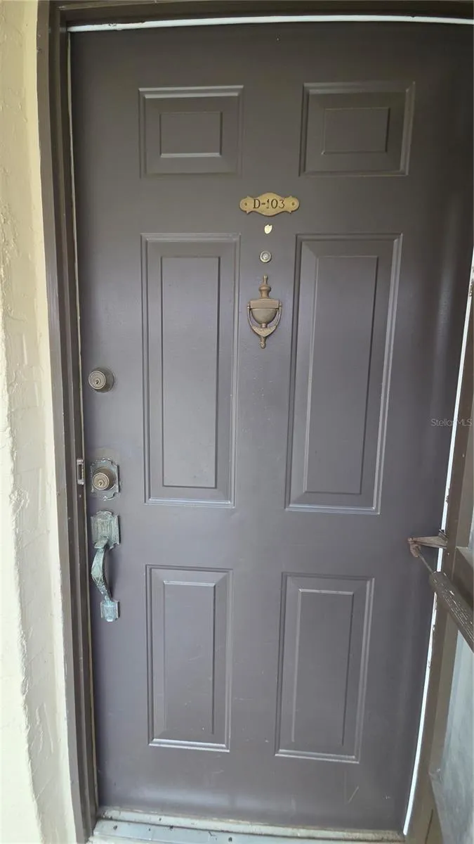 100 E KENTUCKY AVENUE #103D Deland, FL 32724